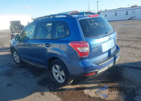 2016 Subaru Forester 2.5I Premium z USA, uszkodzony, nr VIN JF2SJAFC4GH538422